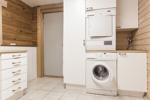Villa, 4 Bedrooms | Room amenity - Villa Hulda (Heinola)