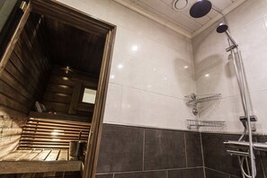 Villa, 4 chambres | Salle de bain