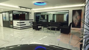 Unclassified image, 5 of 32, button - Vip Suit (Eskisehir)
