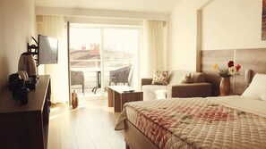 Deluxe Room, Balcony