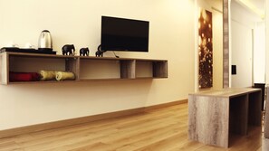 Habitació amb dos llits individuals estàndard | Equipament de l'habitació