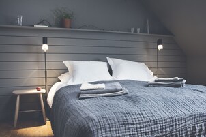Dobbeltrom | Individuelt dekorert, blendingsgardiner og ekstrasenger (mot et tillegg)