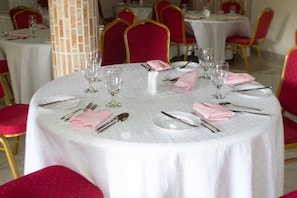 Free daily English breakfast  - Lou Ralph Hotel (Accra)