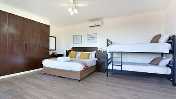 Family Suite, Ensuite | Premium bedding, in-room safe, desk, wheelchair access