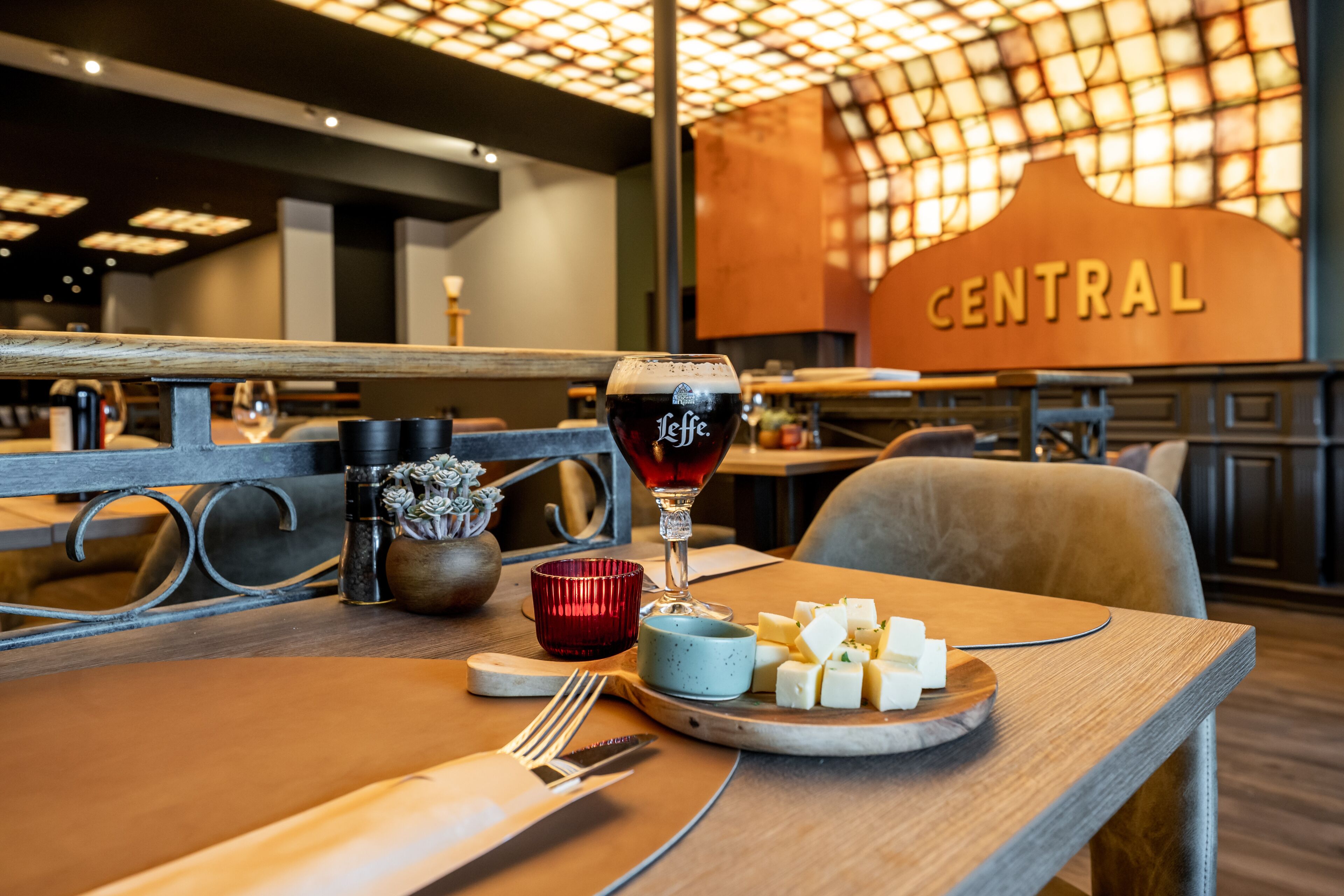 breakfast, lunch, dinner served; local and international cuisine