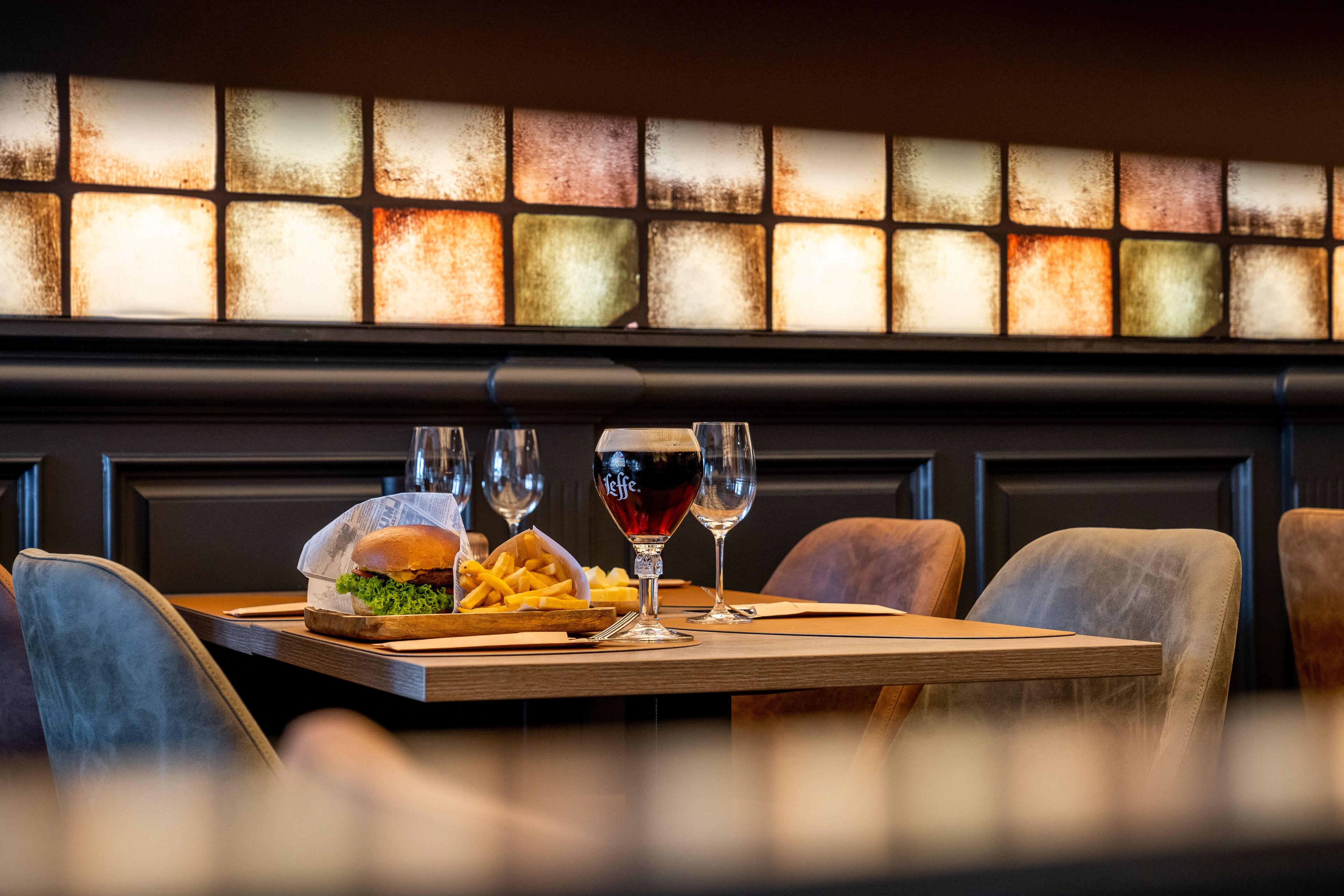 breakfast, lunch, dinner served; local and international cuisine