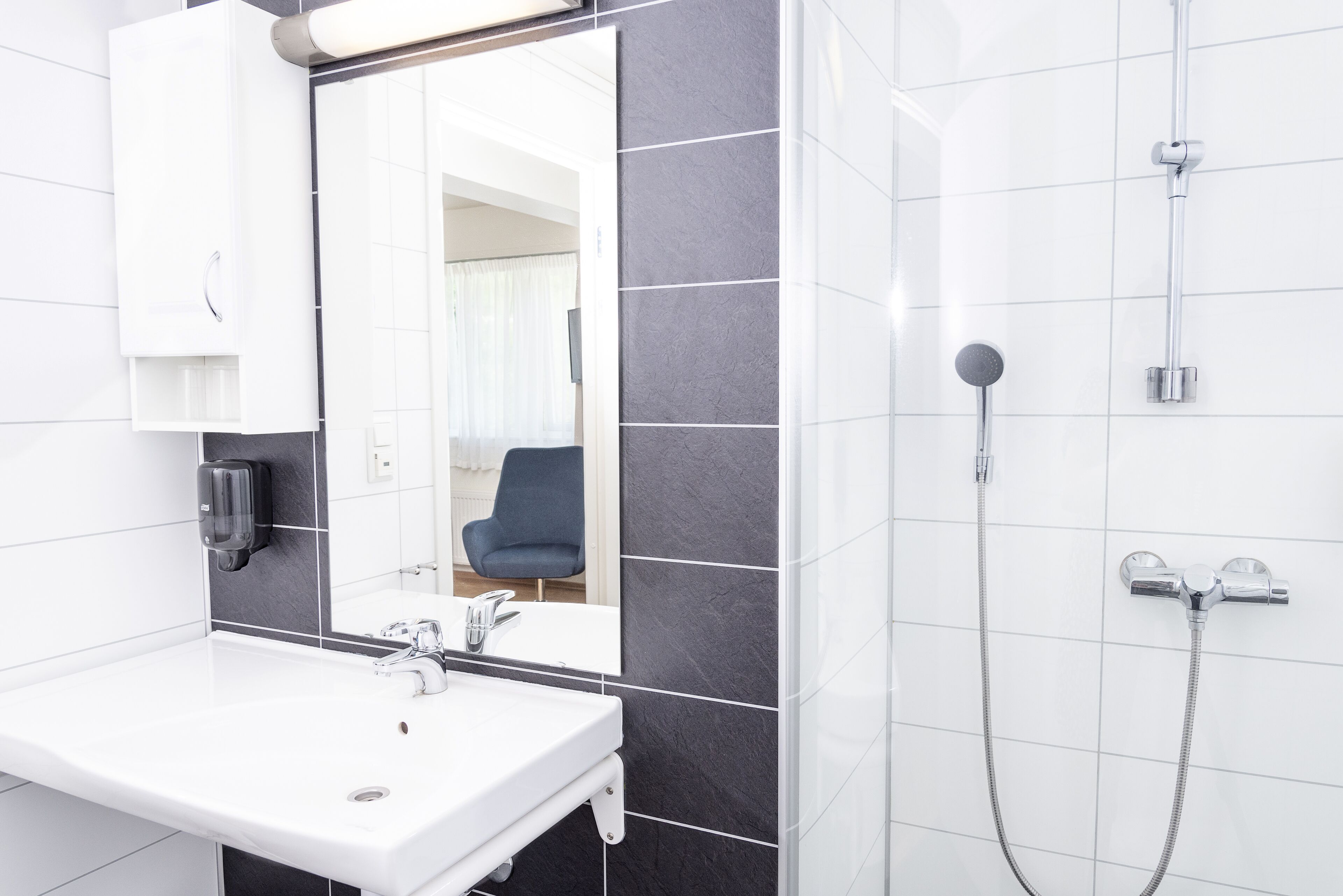 comfort triple room | bathroom | shower, free toiletries, hair dryer, towels