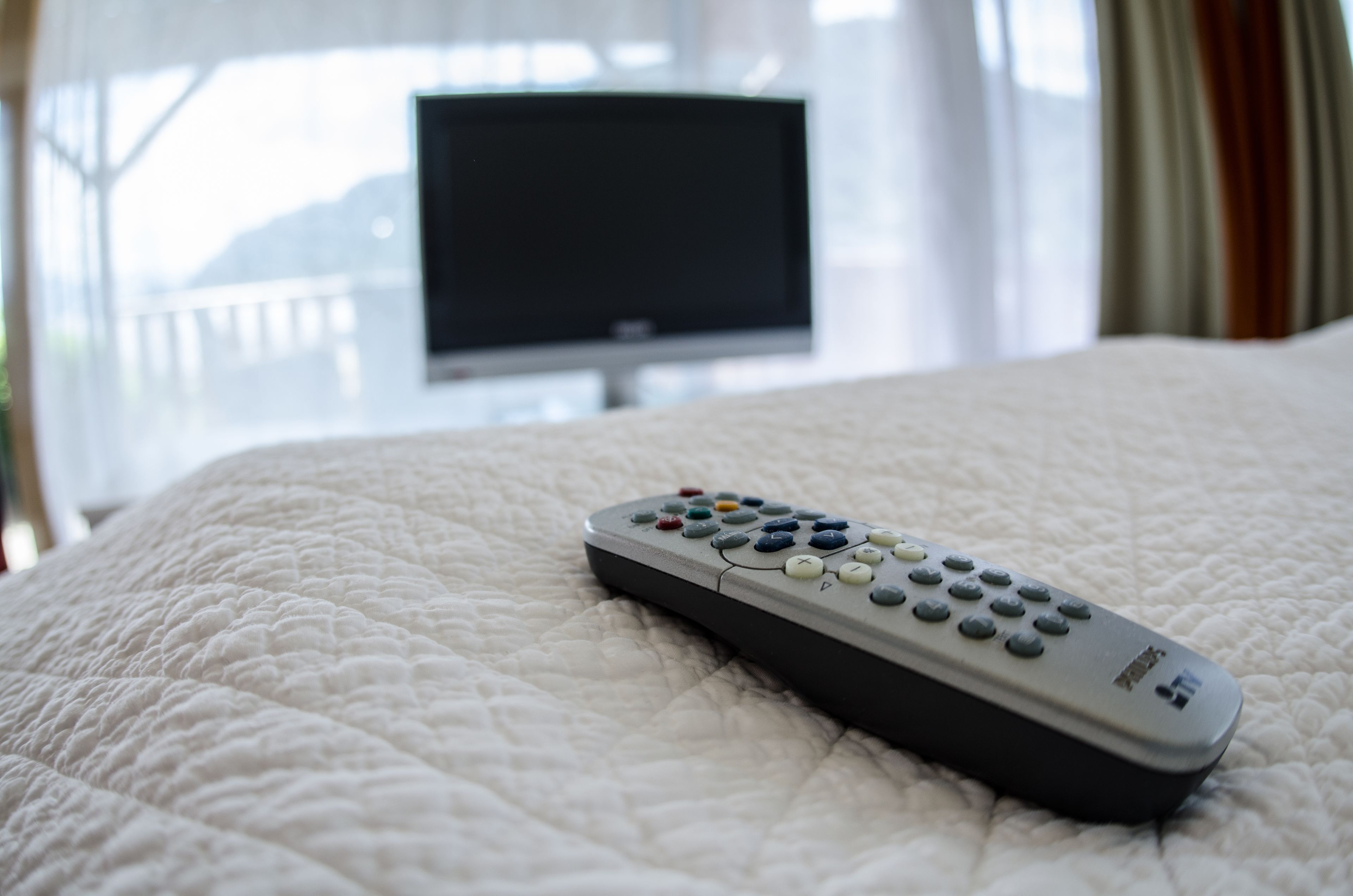 Blackout drapes, free WiFi, bed sheets