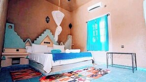 Blackout curtains, free cots/infant beds, free WiFi - Riad Dar Ouzine (Taouz)