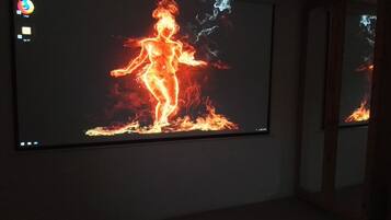 1 bedroom, premium bedding, down duvets, individually decorated