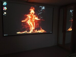 Apartment | 1 bedroom, premium bedding, down comforters, individually decorated