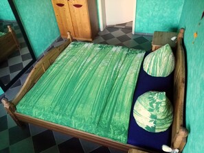 Deluxe Apartment | 1 bedroom, premium bedding, down duvets, individually decorated