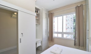 Comfort Apartment, 2 Bedrooms, Kitchen, City View | 2 bedrooms, free WiFi - MZ Apartments Leme III (Rio de Janeiro)