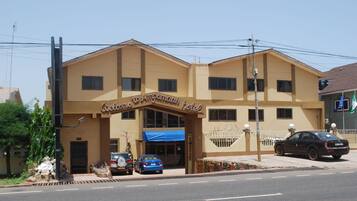 Majoituspaikan julkisivu