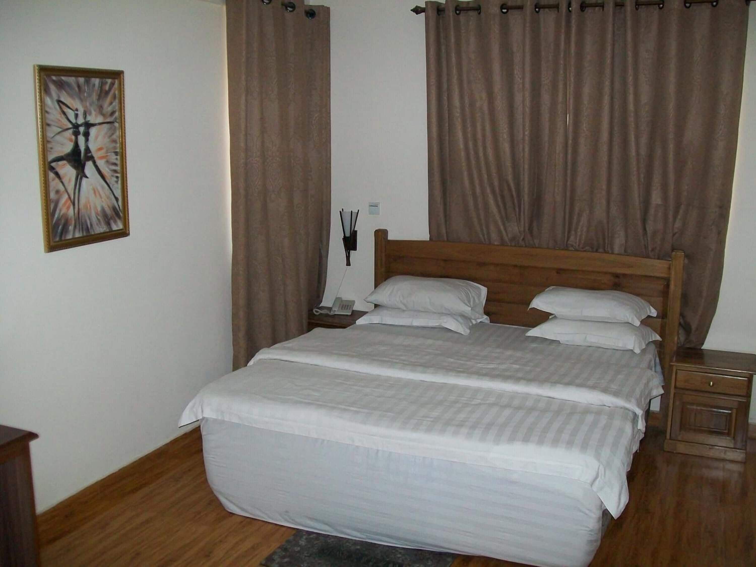 Foto - Ampomaah Hotel