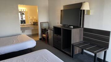 Double Room, 1 Double Bed | Desk, free WiFi, bed sheets