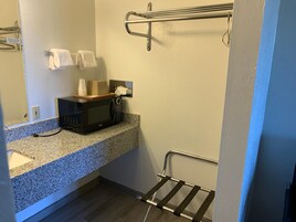 Desk, free WiFi, bed sheets