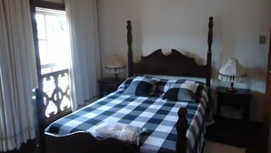 Apartment | Minibar, blackout drapes, WiFi (free) - Pousada Padre Toledo (Tiradentes)