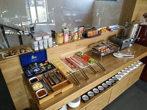 Free daily self-serve breakfast - Wine Hotel (Chisinau)