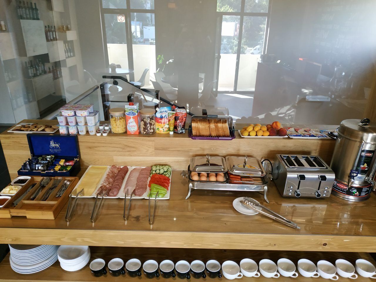 free daily self-service breakfast