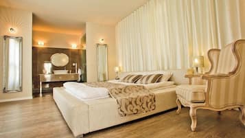 Apartemen Klasik, 4 kamar tidur | 5 kamar tidur, brankas, meja kerja, dan setrika/meja setrika