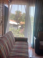 Deluxe Penthouse | Premium bedding, minibar, individually decorated, soundproofing