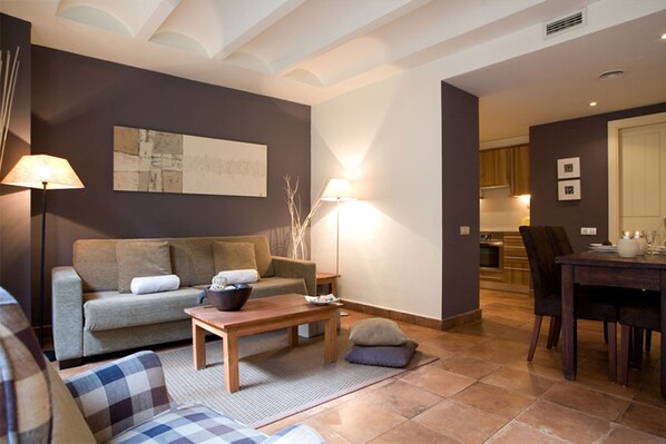 Apartment, 1 Bedroom | Living area