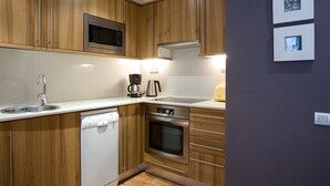 Apartment, 1 Bedroom | Private kitchen - Columbus Apartment (Barcelona)