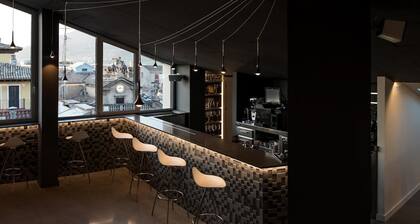 Hotel Pompaelo Urban Spa