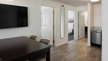 Suite, 2 Bedrooms | Desk, blackout curtains, iron/ironing board, free cots/infant beds