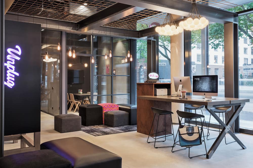 MOXY Frankfurt East