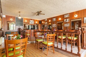 Restaurant - Logis Hotel Du Lac (Huelgoat)
