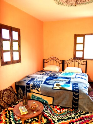 三人房 | 遮光布/窗簾、熨斗/熨衣板