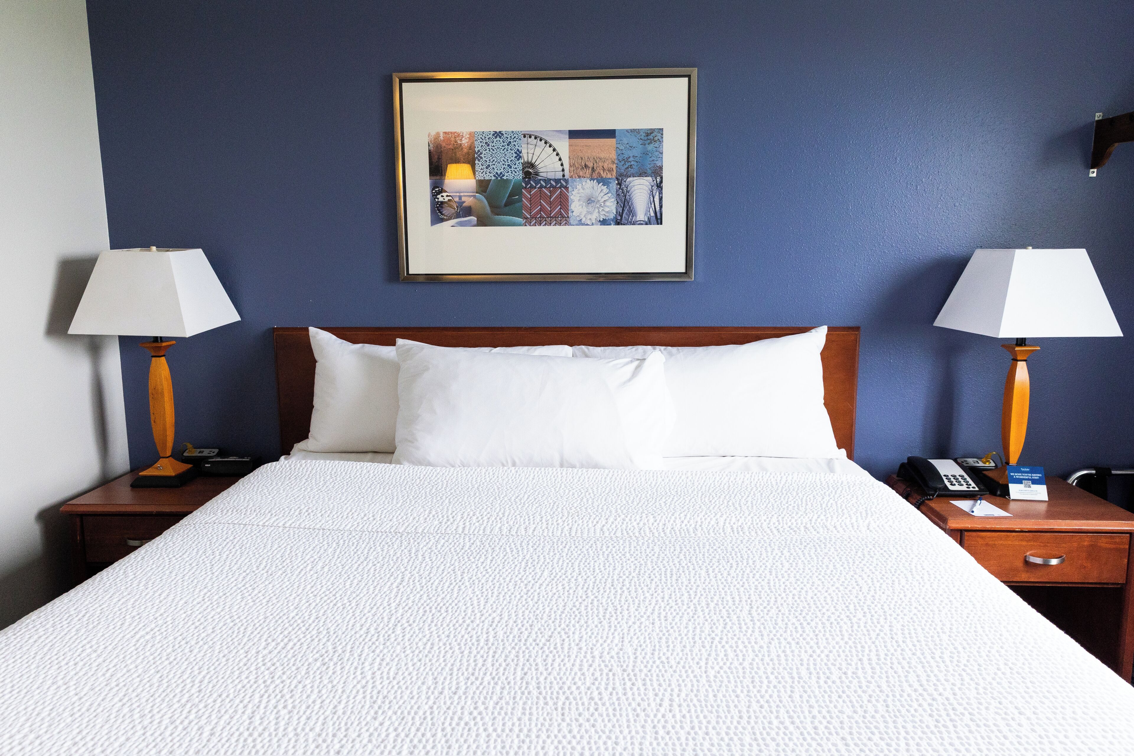 Room, 1 King Bed, Non Smoking | Desk, iron/ironing board, free cribs/infant beds, free WiFi