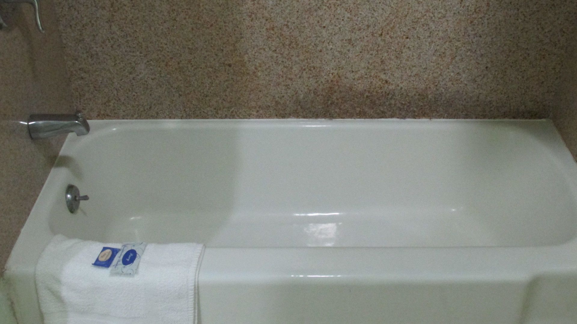 Sportsman's Motel — photo 12