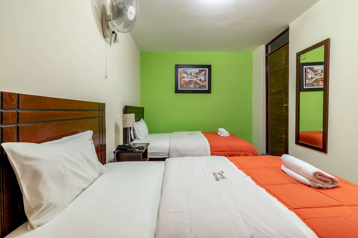 Standard Twin Room | Desk, iron/ironing board (on request), WiFi (free), bed sheets