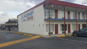 Exterior - Flagship Inn (Petersburg)