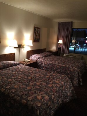 Chambre Standard, 2 lits doubles | Vue de la chambre