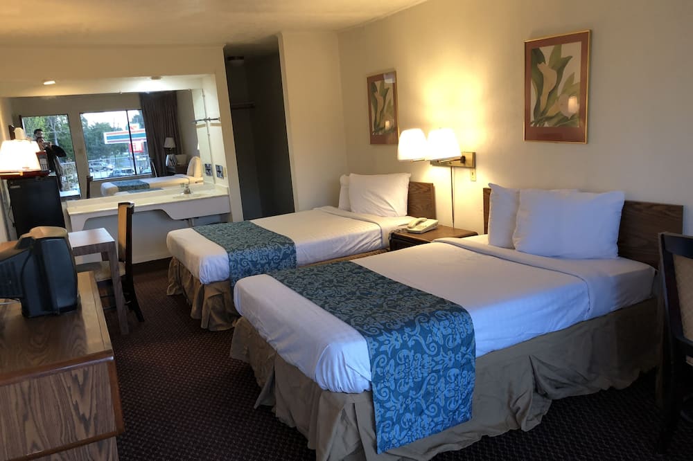 Flagship Inn
