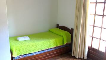 Chambre Quadruple | Coffres-forts dans les chambres, fer et planche à repasser