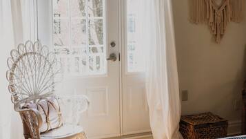 Classic Room, 1 Double Bed, Accessible | Soundproofing, iron/ironing board, free WiFi, bed sheets