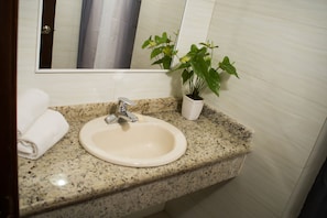 Bathroom - Hotel Costa Real (Maracaibo)