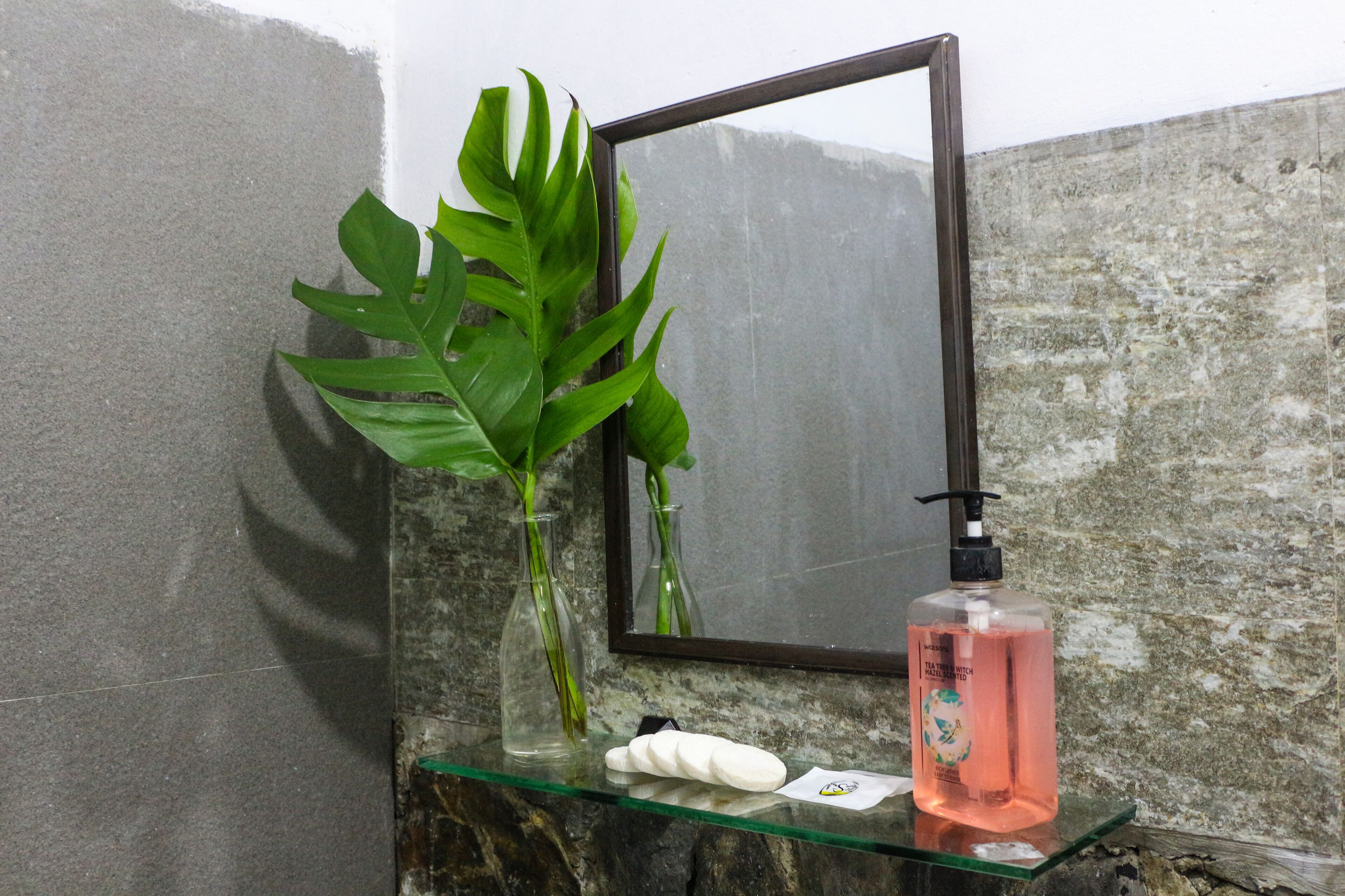 family room | free wifi, bed sheets