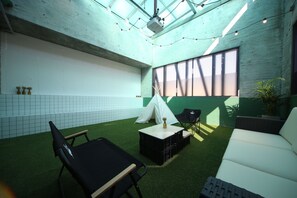 ロイヤル スイート テラス (Beam Projector) | バルコニー