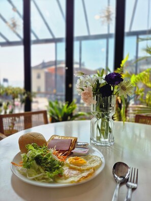 Free daily self-service breakfast - Interlaken Pension in Gapyeong (Gapyeong)