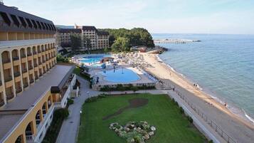Indoor pool, outdoor pool
