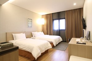Desk, free WiFi - Hotel Clover (Ansan)