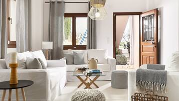 Vila Mewah, 5 kamar tidur, pemandangan laut terbatas | Area keluarga | TV LCD, perapian, konsol video game, dan pemutar DVD