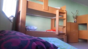 Gemeinsamer Schlafsaal, Gemischter Schlafsaal (Single Bed) | Hochwertige Bettwaren, Zimmersafe, Bügeleisen/Bügelbrett
