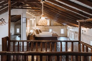 Minibar, värdeförvaringsskåp på rummet och strykjärn/strykbräda